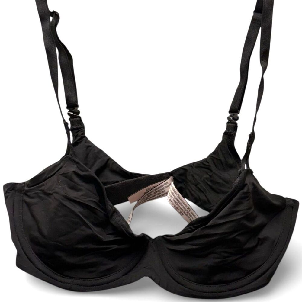 Victoria's Secret Body by Victoria Unlined Barely There Plunge Bra Black 32 C